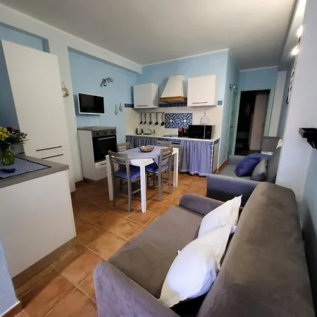 בית נופש La Brezza Marina SantʼAntìoco